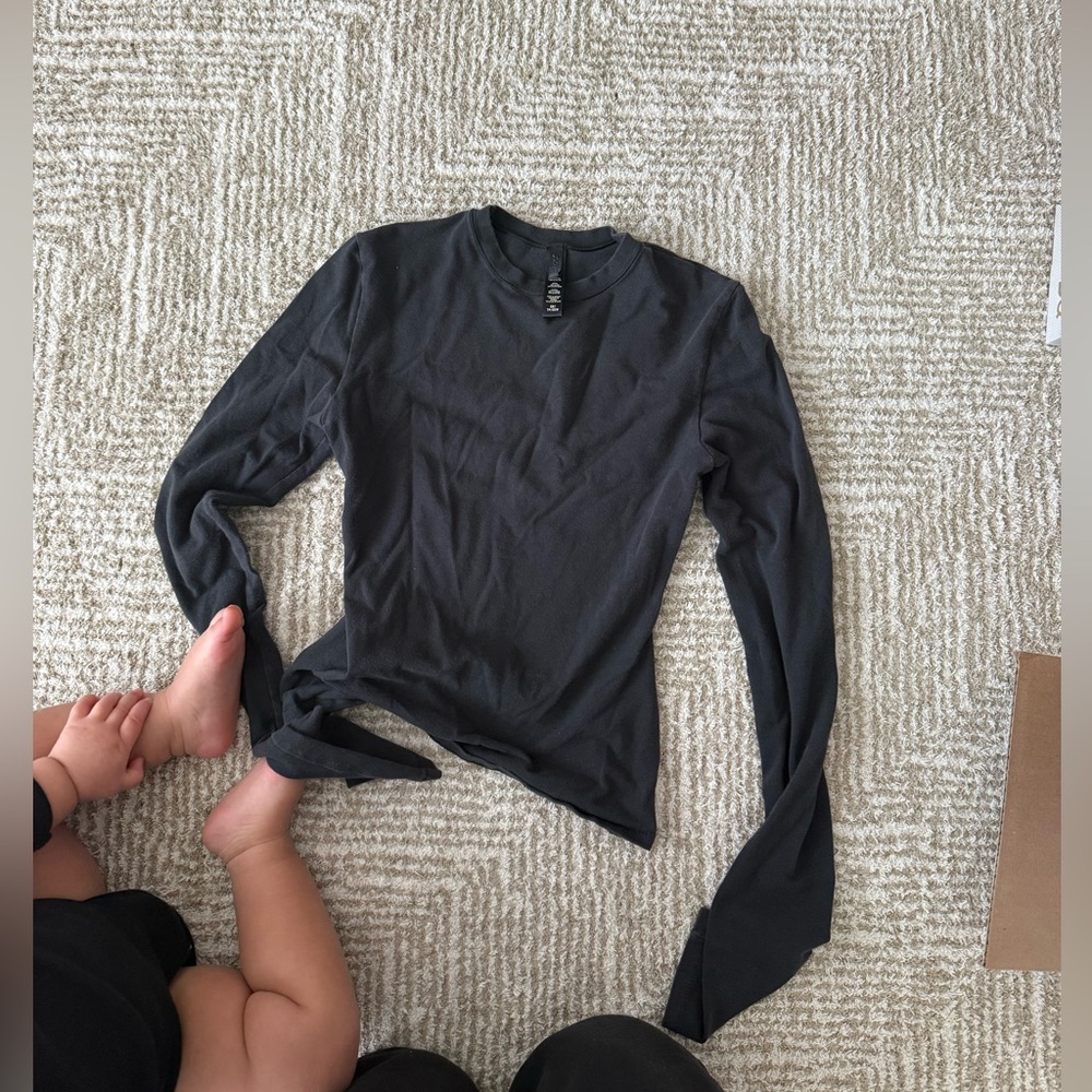 SKIMS Long Sleeve TSHIRT